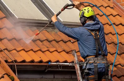 Démoussage et hydrofuge de toiture à Caours